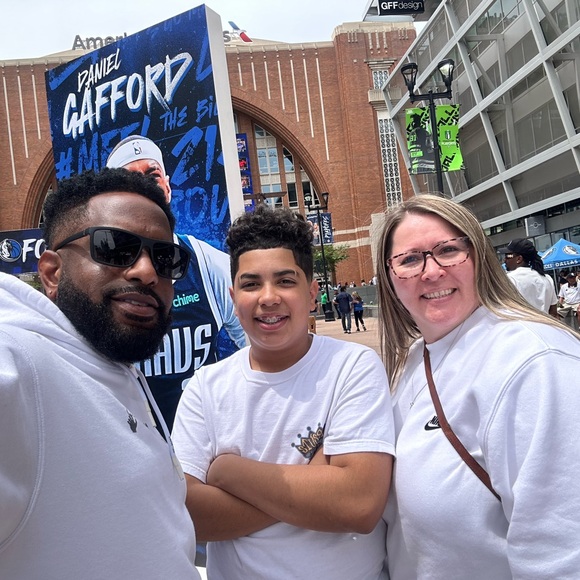 Meet your Posher, J. Owens - Picture 15 of 16